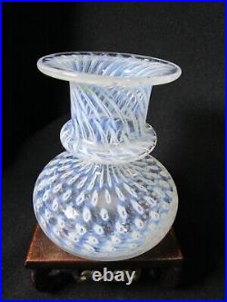 Beautiful Kosta Boda Signed Bertil Vallien Cirrus White Eyes Glass Baluste Vase