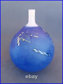 Bertill Vallien Kosta Boda Sweden hand blown studio art glass vase, 10.5 inches