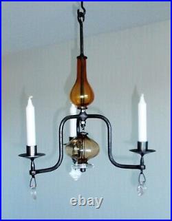 CHANDELIER KOSTA BODA ERIK HOGLUND Wrought iron and amber art glass