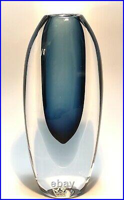 KOSTA BODA VICKE LINDSTRAND Signed Elegant Vase Sommerso Blue Glass 1950, H7-8