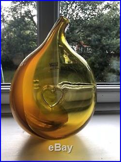 Kjell Engman Kosta Boda Bali Short Orange Heart Glass Vase Artist's Choice