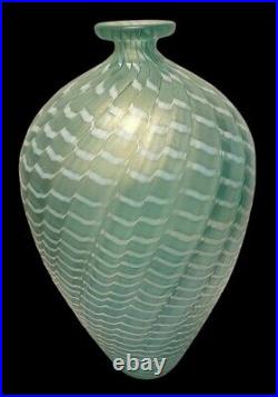 Kosta Boda Artist Collection Green Irridescent Vase 10 Bertil Vallien 48439