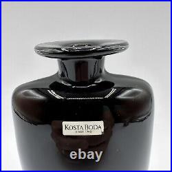 Kosta Boda Black Art Glass 5.5 Vase Swung Shoulder Vintage Kjell Engman Amethys