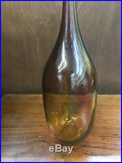 Kosta Boda Fidji Vase 14 1/4 Signed #7049939 No box in Mint Condition