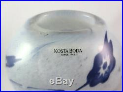 Kosta Boda Olle Brozen Floating Flowers Art Glass Vase Blue White 8 3/4 Signed