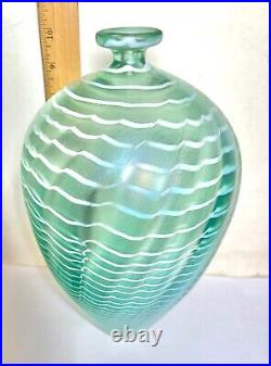 Kosta Boda Vallien Iridescent Vase Minos Artist's Collection Vintage