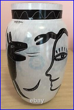 Kosta Boda White/black Signed Ulrica H V Caramba Vase