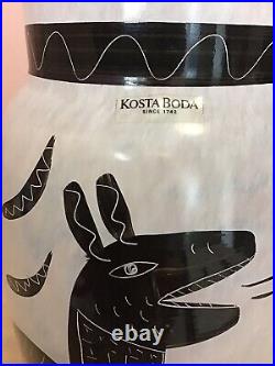 Kosta Boda White/black Signed Ulrica H V Caramba Vase