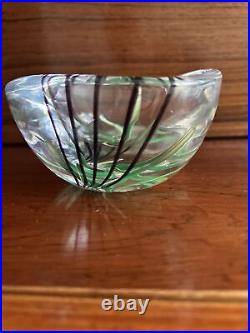 Kosta Vicke Lindstrand 1950s Art Glass bowl (Kosta Boda) Scandinavian glass