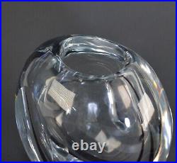 Kosta glass vase designed by Vicke Lindstrand 1950s LS606 height 13cm