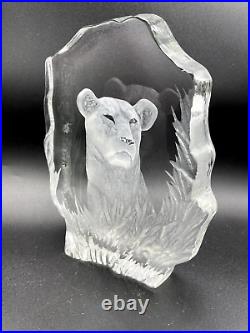 LARGE Kosta Boda Mats Jonasson Crystal Sculpture LIONESS H 22 cm / W 17 cm