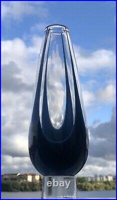 RARE Signed VICKE LINDSTRAND KOSTA BODA Vase Clear Glass, Blue Base, 1950's, H8