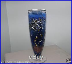 Scandinavian Artist BERTIL VALLIEN KOSTA BODA Art Glass Vase Artist Collection