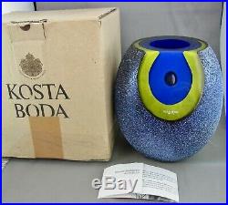 Schöne Kosta Boda glass vase Monica Backström Moonlanding