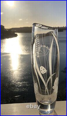 Signed Solid VICKE LINDSTRAND KOSTA BODA SWEDEN Summer Etched Glass Vase, H12