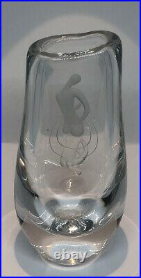 Signed Thickwall VICKE LINDSTRAND KOSTA BODA Engraved Wading Lady Glass Vase