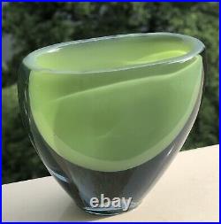 Signed VICKE LINDSTRAND KOSTA BODA Vase Sommerso Green Glass, H 3-4, 1950's