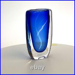 Small Crystal Vase Vicke Lindstrand, Kosta Boda, 4 Inch, signed (Video 360)