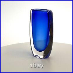 Small Crystal Vase Vicke Lindstrand, Kosta Boda, 4 Inch, signed (Video 360)