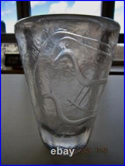 VICKE LINDSTRAND KOSTA SWEDEN glass cavemen vase, mid century. 1955