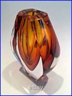 Ventana Vase by Mona Morales-Schildt Kosta Studio Art Glass Scandinavia Signed