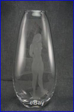 Vicke Lindstrand KOSTA Glass NUDE WOMAN Etched VASE 12 Elliptical Mid Century