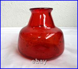 Vintage Kosta Boda Signed Hoglund 4.25 Tall Red Bubbles Art Glass Vase